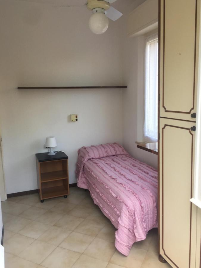 Апартаменти La Casa Di Clara Ombrellone Con 2 Lettini Al Lido San Giuliano Gratis E Parcheggio Privato Gratis Ріміні Екстер'єр фото