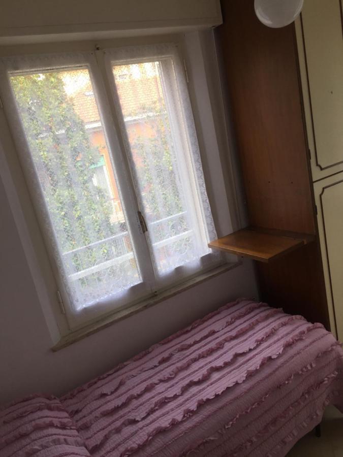 Апартаменти La Casa Di Clara Ombrellone Con 2 Lettini Al Lido San Giuliano Gratis E Parcheggio Privato Gratis Ріміні Екстер'єр фото
